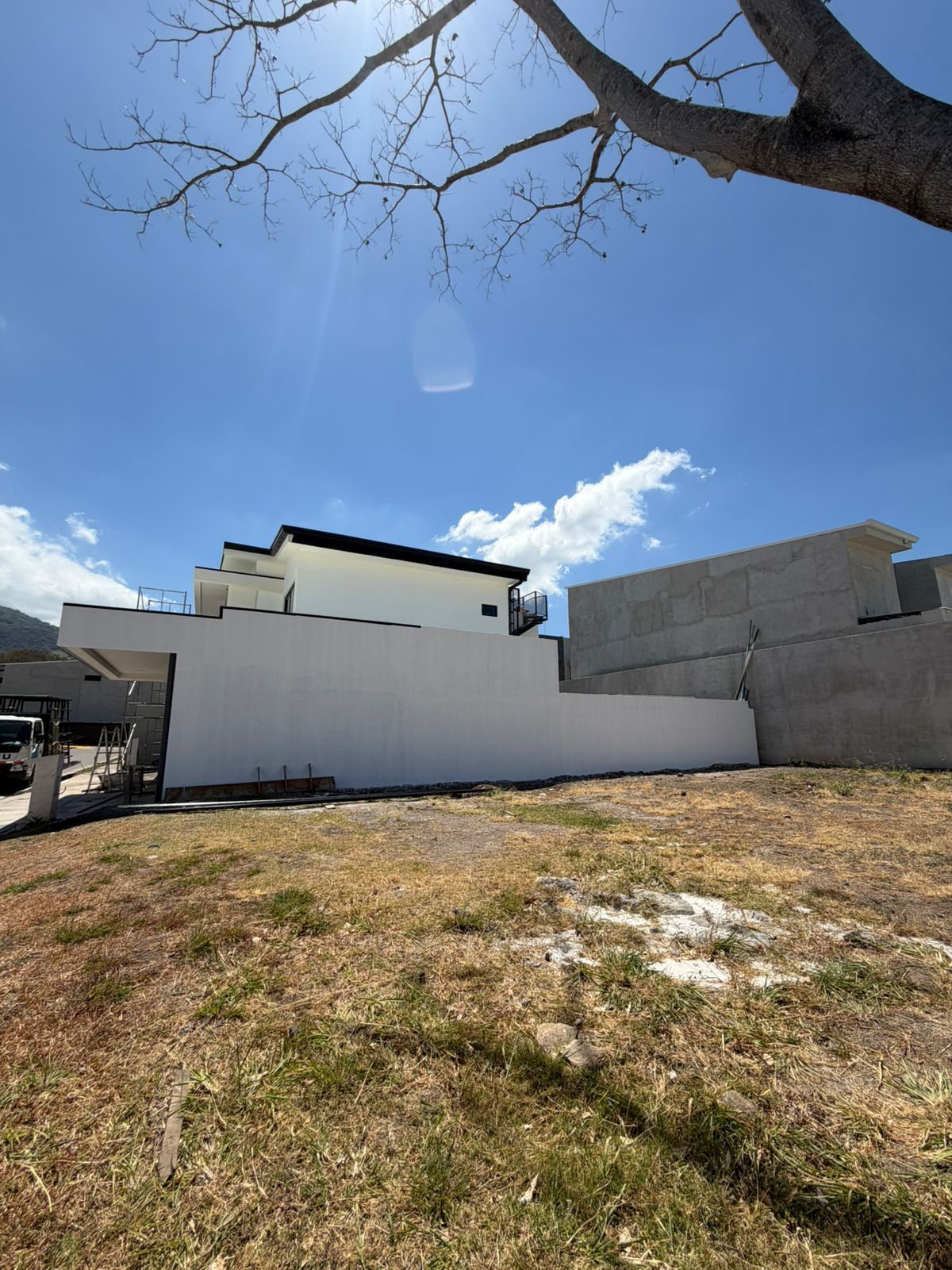 LOTE en Condominio Privado en Santa Ana Centro