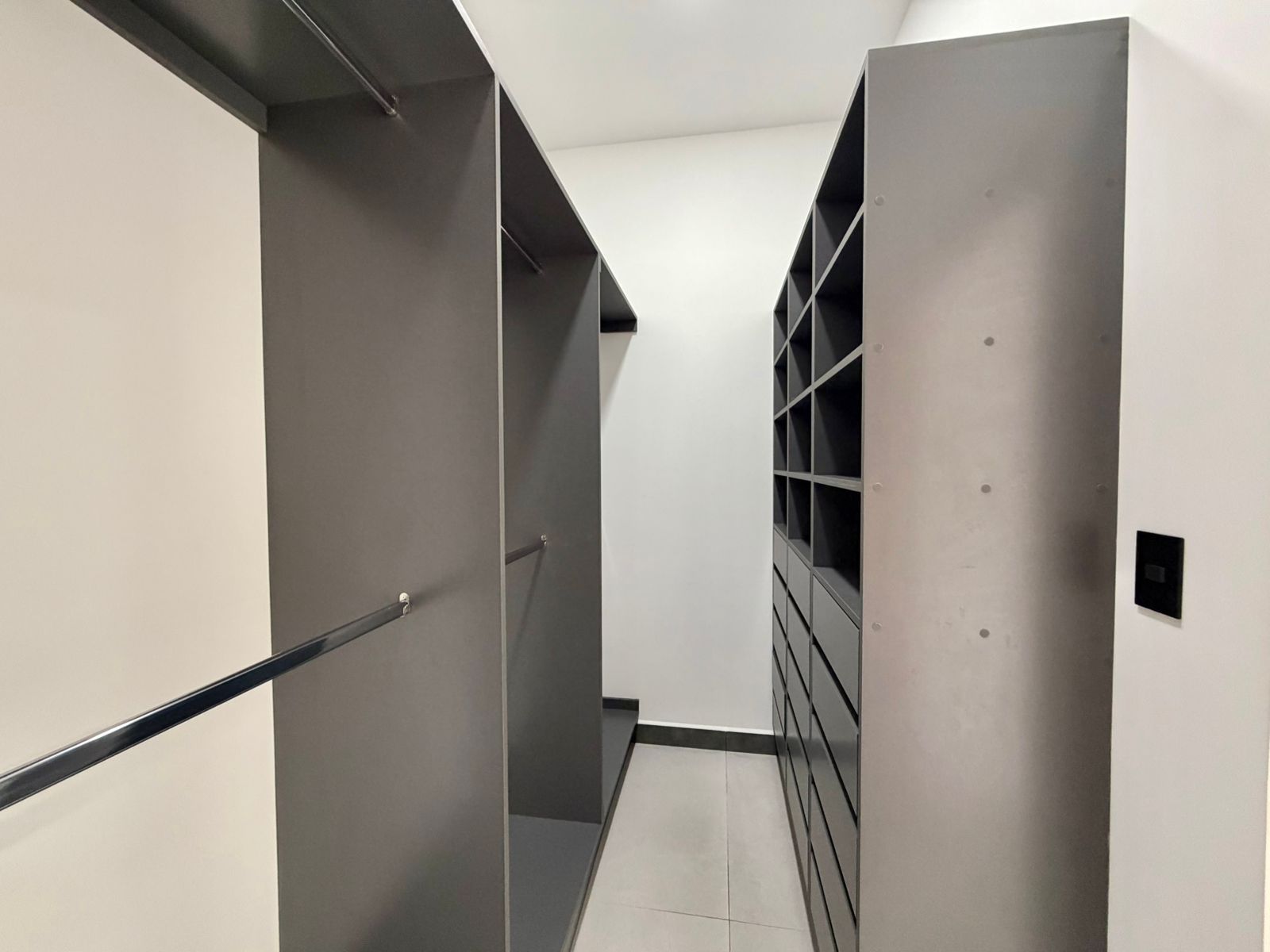 Casa de 3 niveles con arquitectura moderna - Foto 10