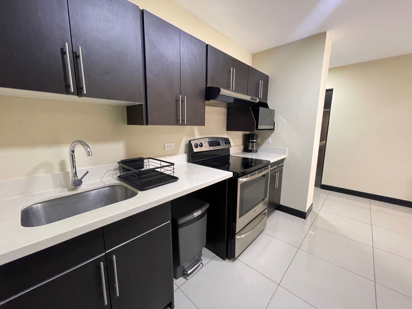 Apartamento tipo Penthouse, Totalmente amoblado - Foto 4