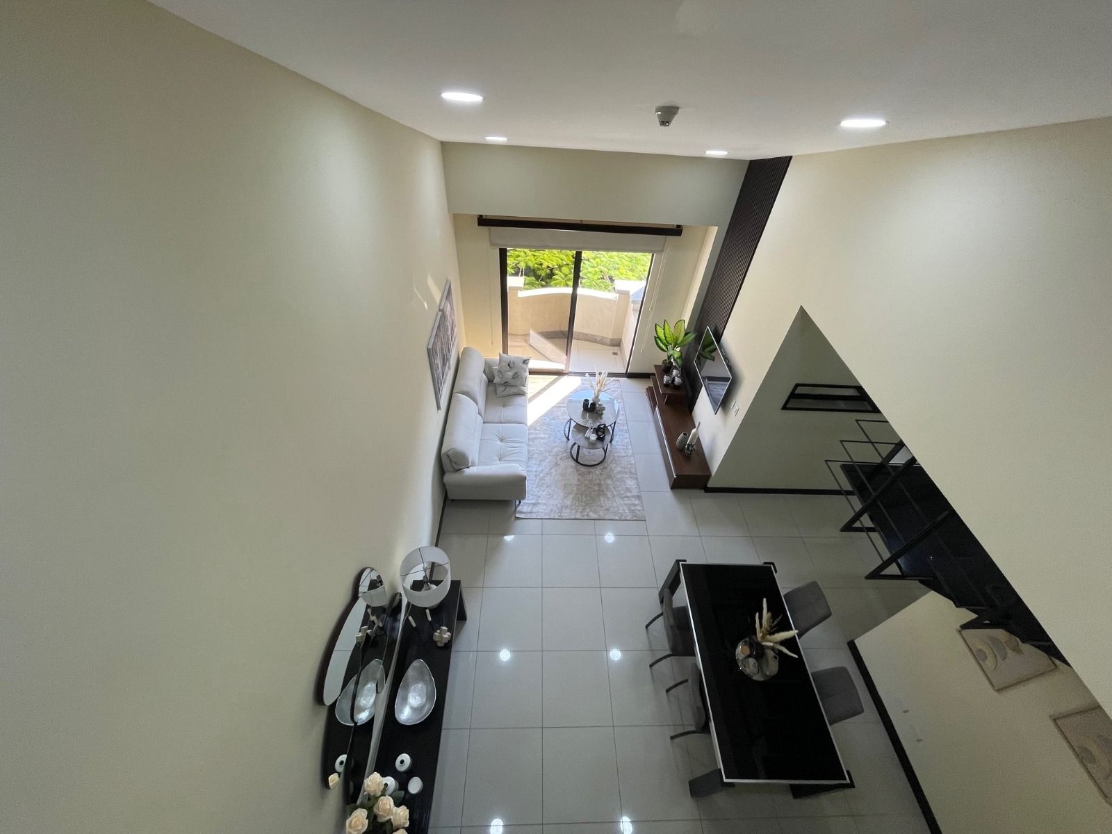 Apartamento tipo Penthouse, Totalmente amoblado - Foto 6