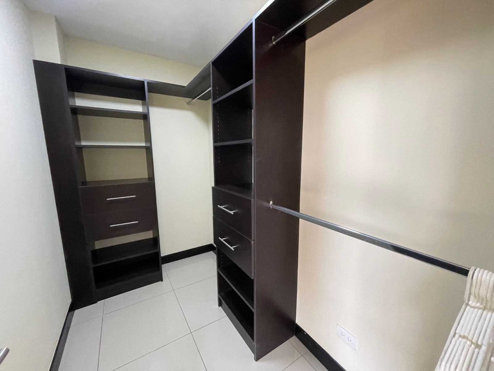 Apartamento tipo Penthouse, Totalmente amoblado - Foto 16