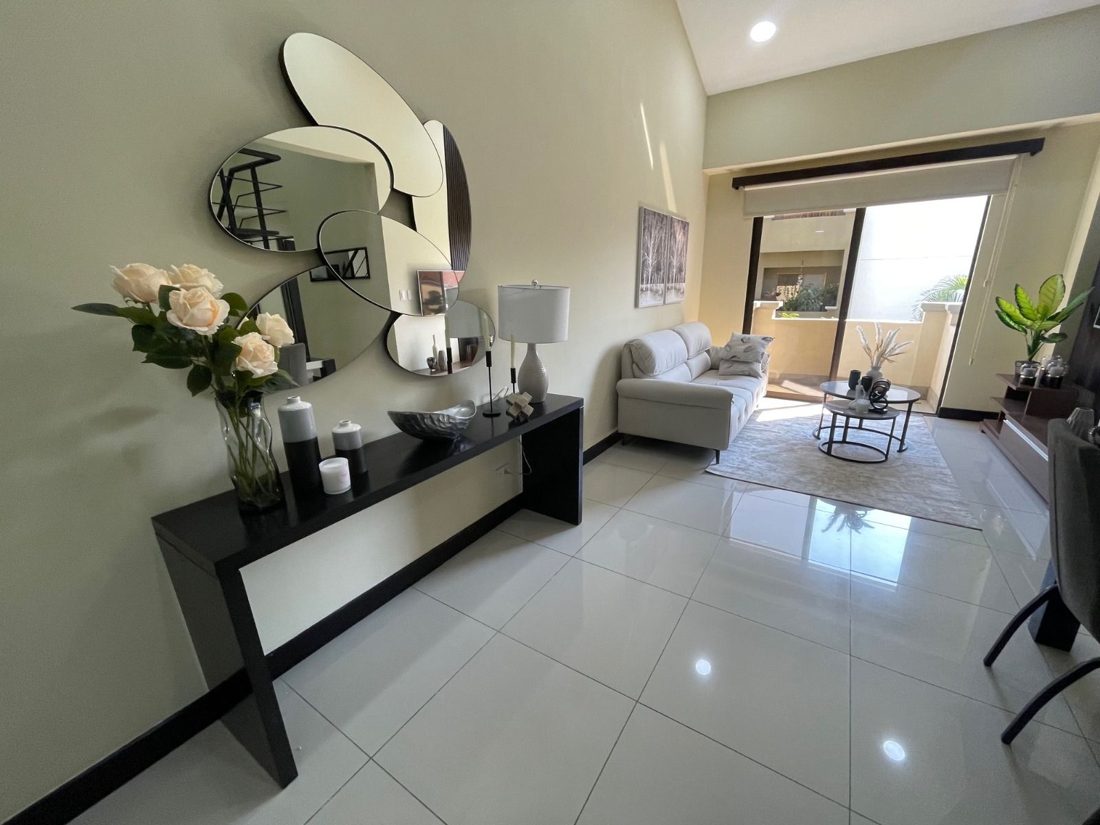 Apartamento tipo Penthouse, Totalmente amoblado - Foto 17