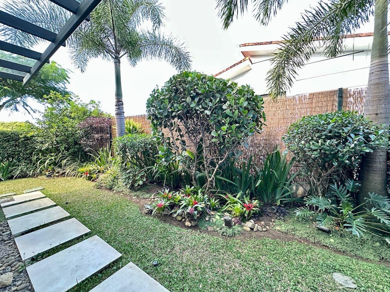 Casa Moderna de amplios espacios - Foto 15