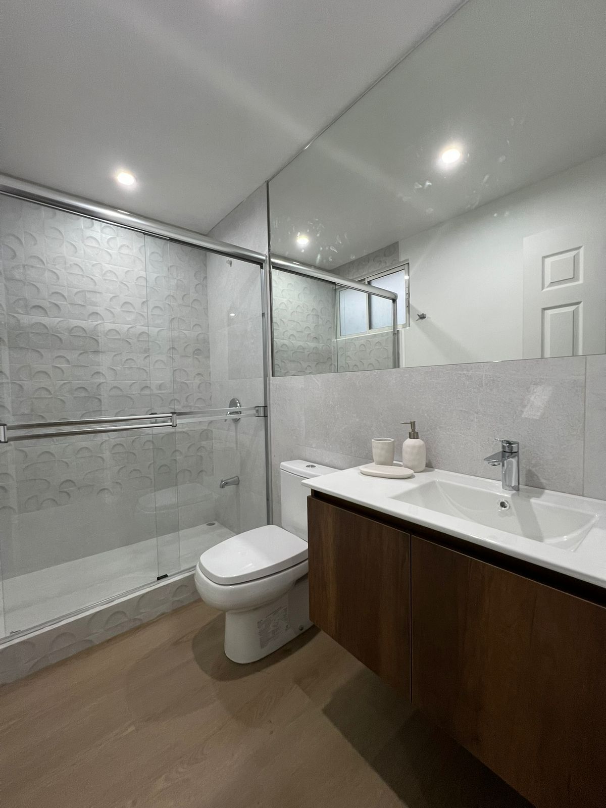 Apartamento Amoblado con Gran Terraza - Foto 8