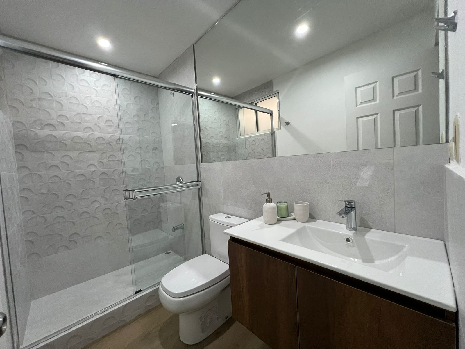 Apartamento Amoblado con Gran Terraza - Foto 10