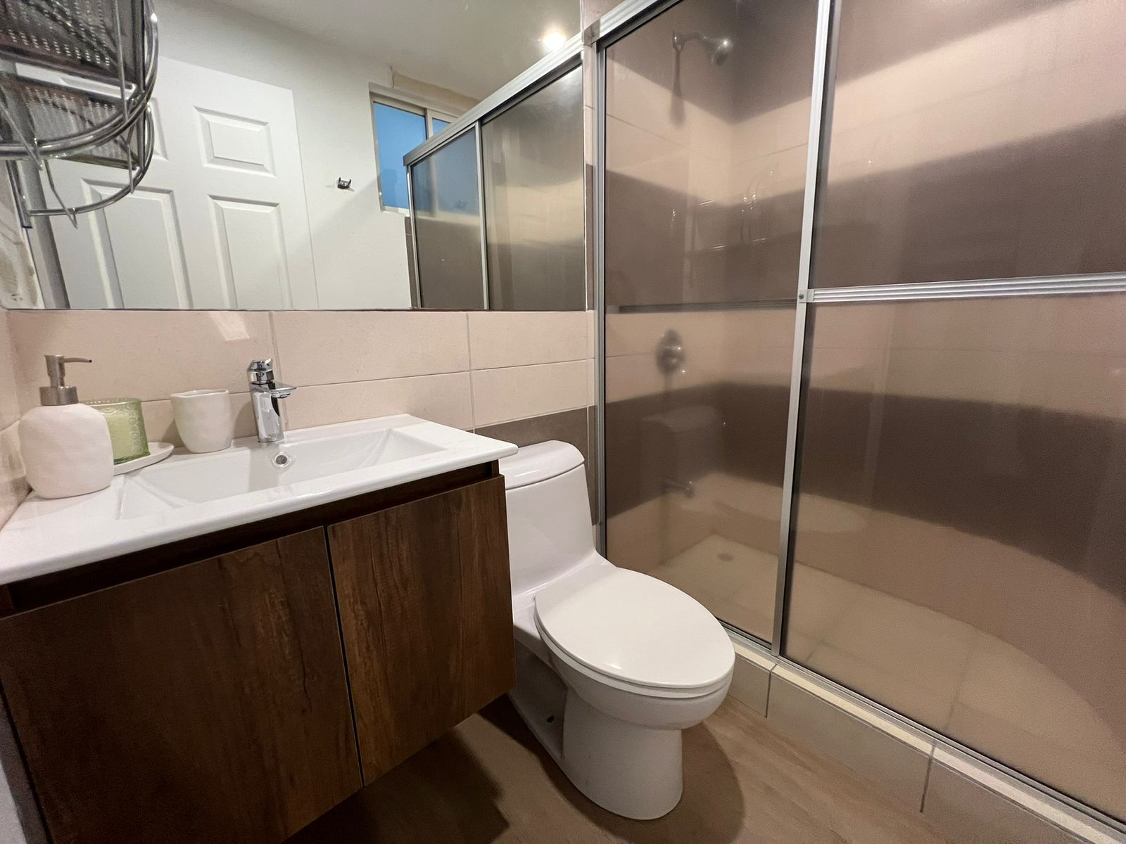 Apartamento Amoblado con Gran Terraza - Foto 11