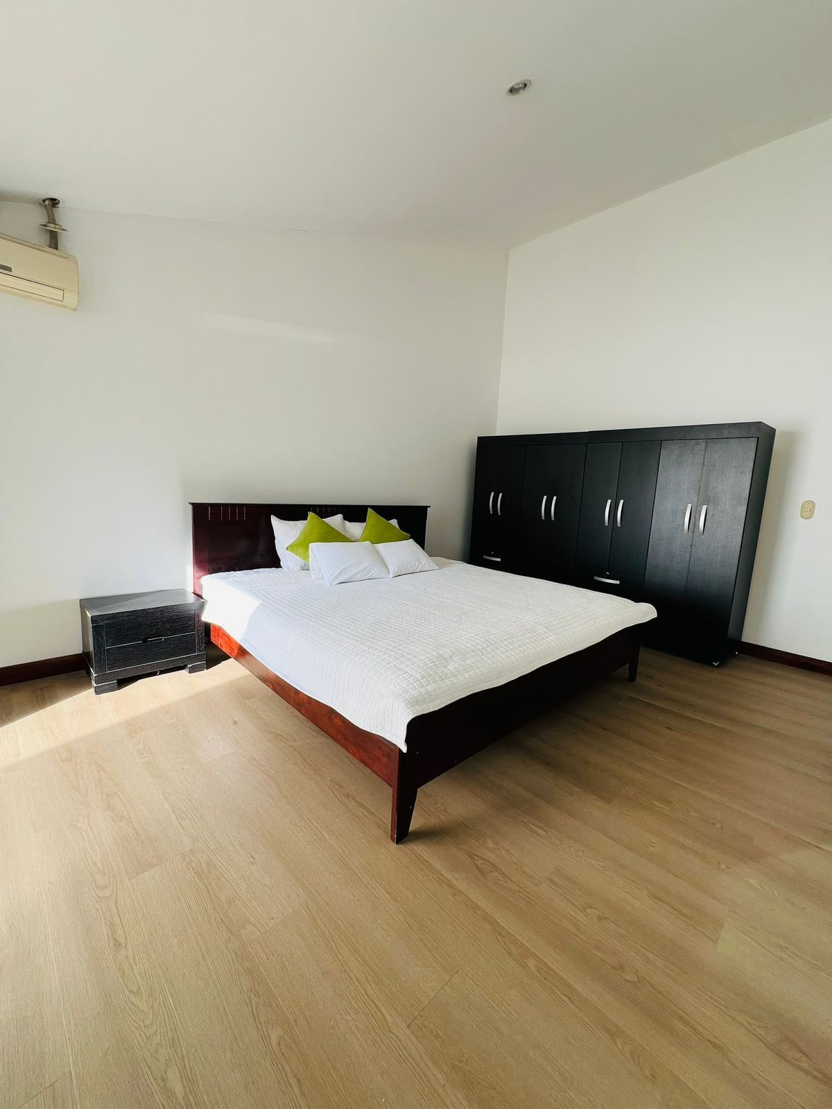 Apartamento Amoblado con Gran Terraza - Foto 12