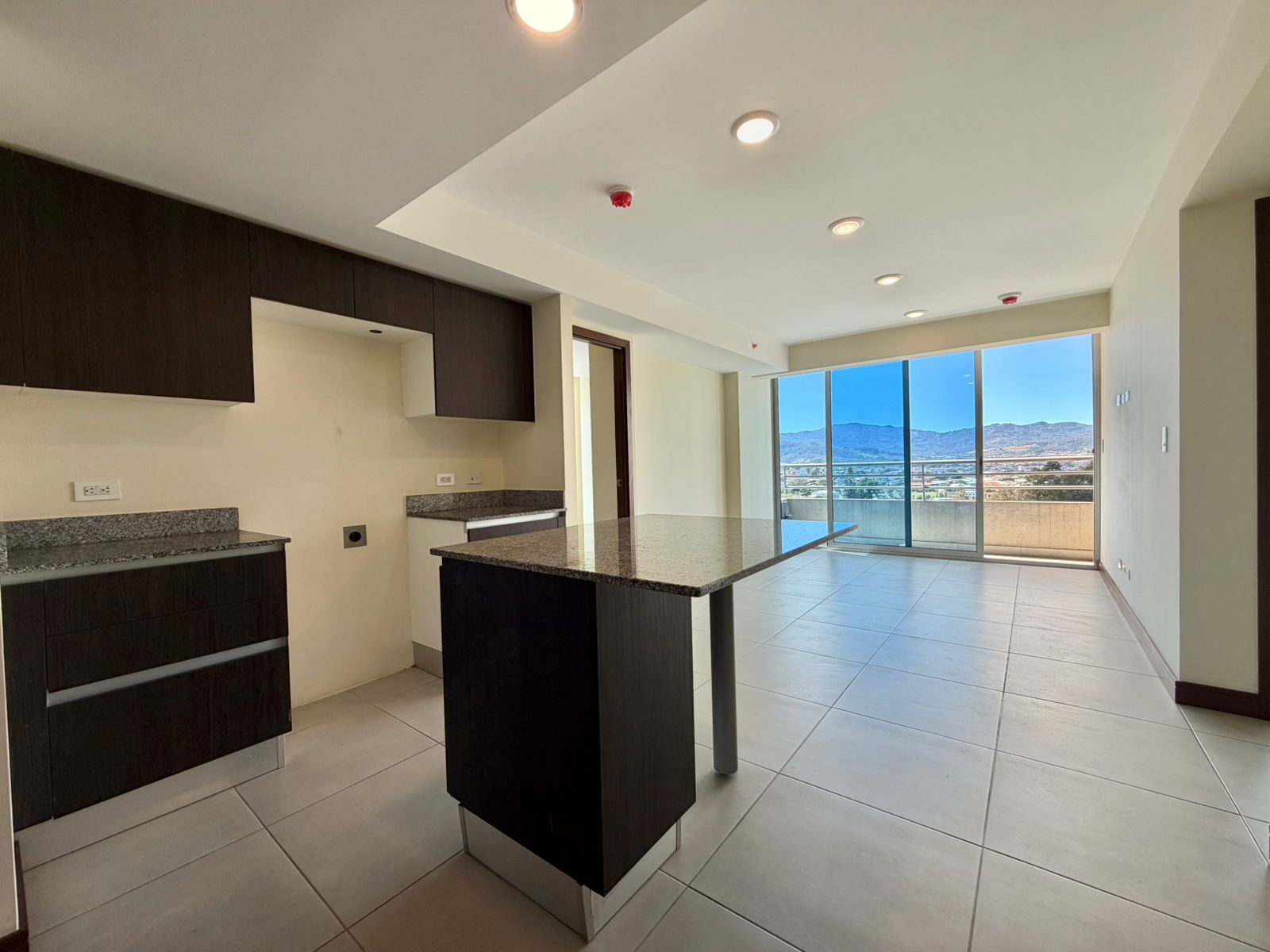 Apartamento con vistas a las montañas del sur