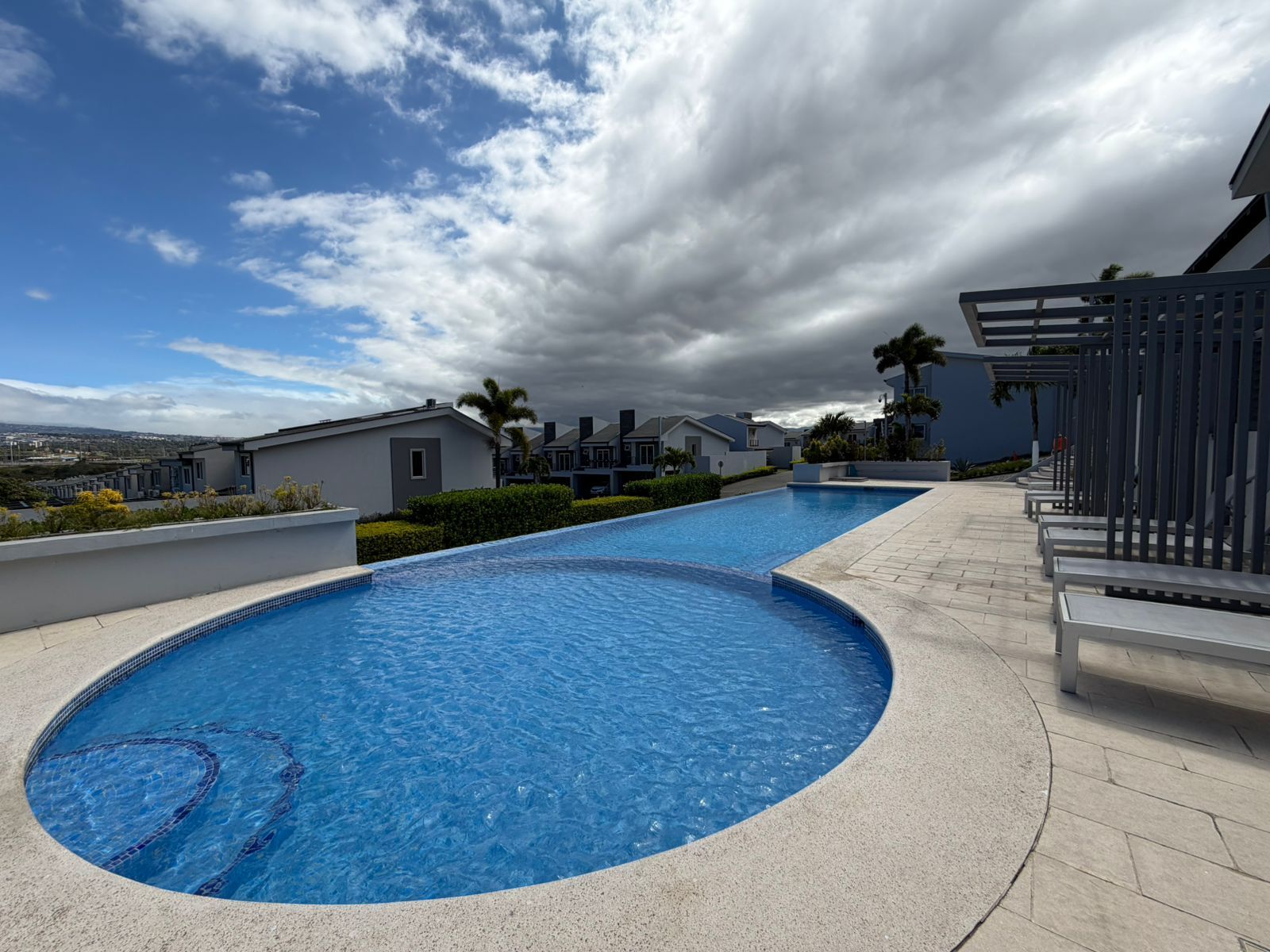 Casa de estilo moderno - Foto 16