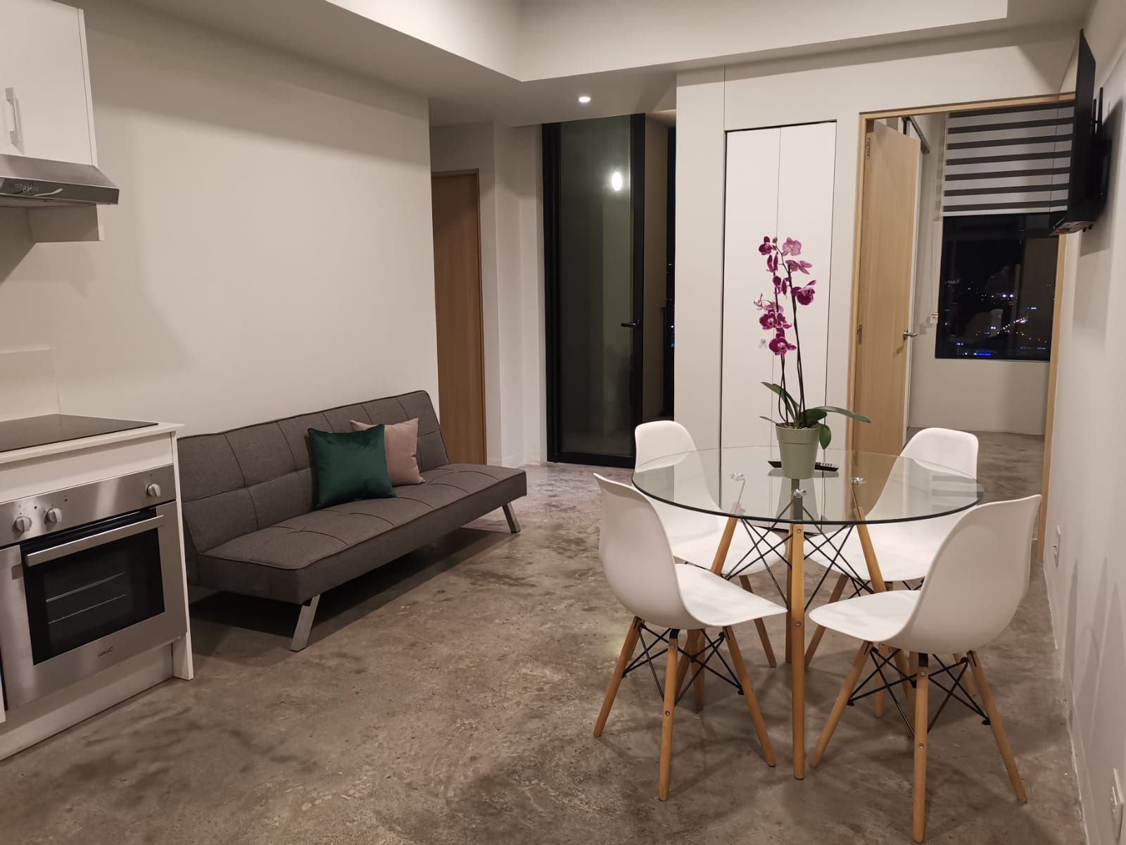 Apartamento amoblado con vista a la ciudad