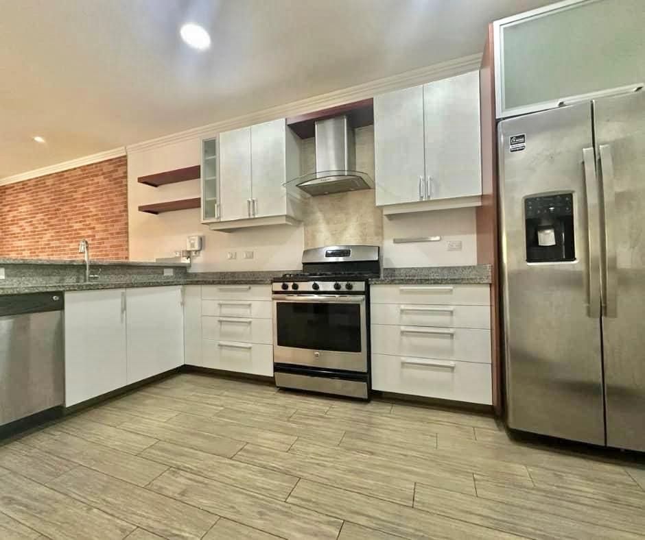 Casa con gran patio - Foto 6