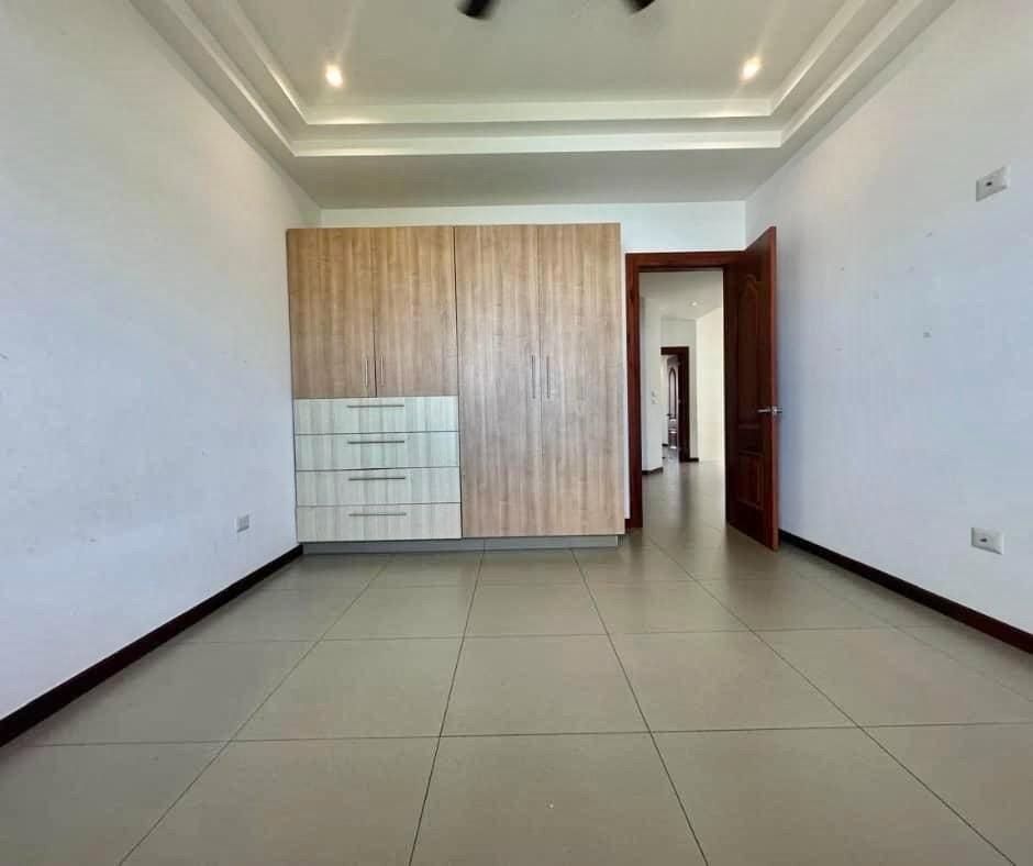 Casa con gran patio - Foto 10