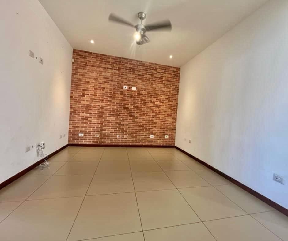 Casa con gran patio - Foto 12