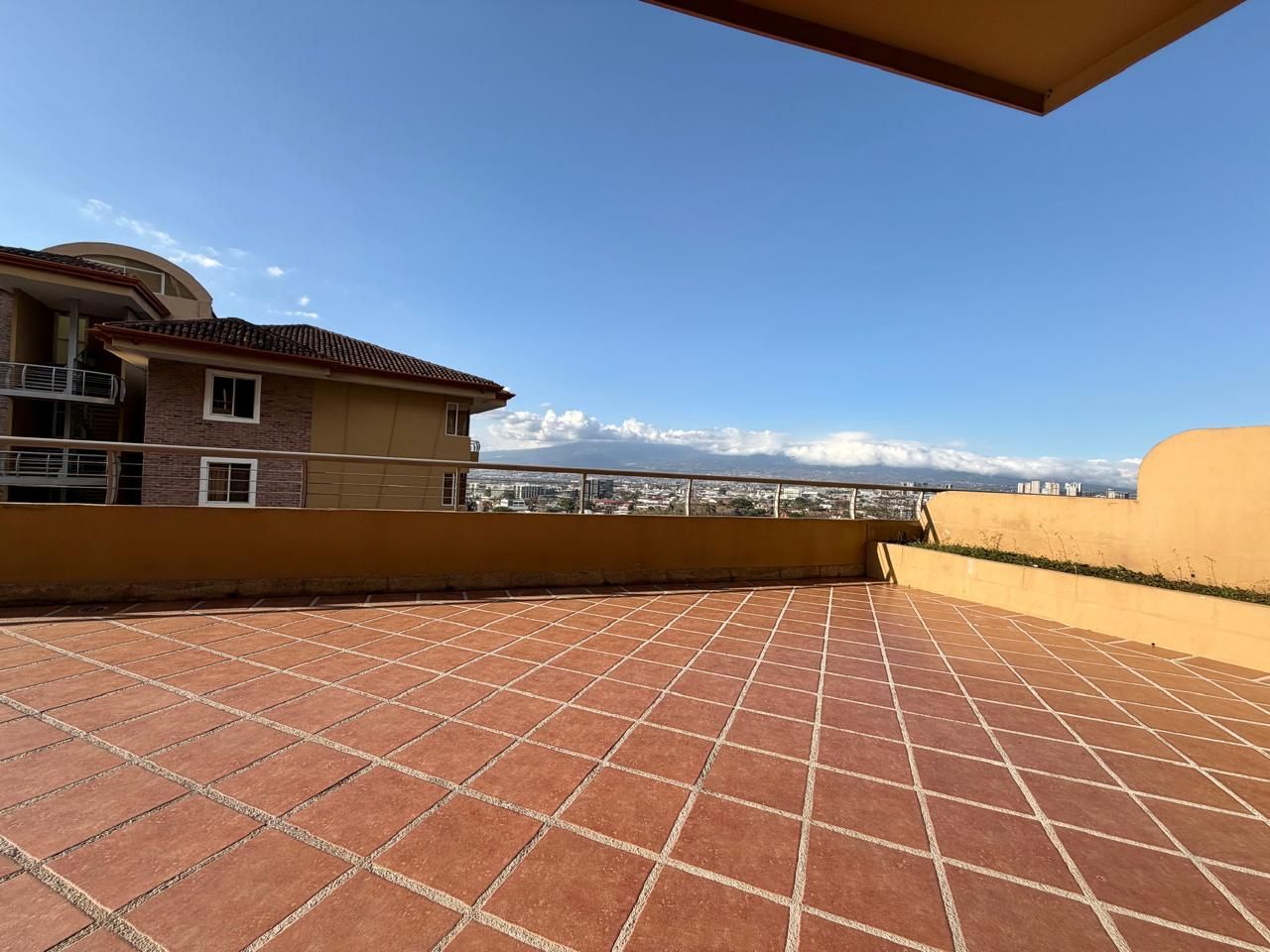Apartamento con Gran Terraza y línea blanca - Foto 12