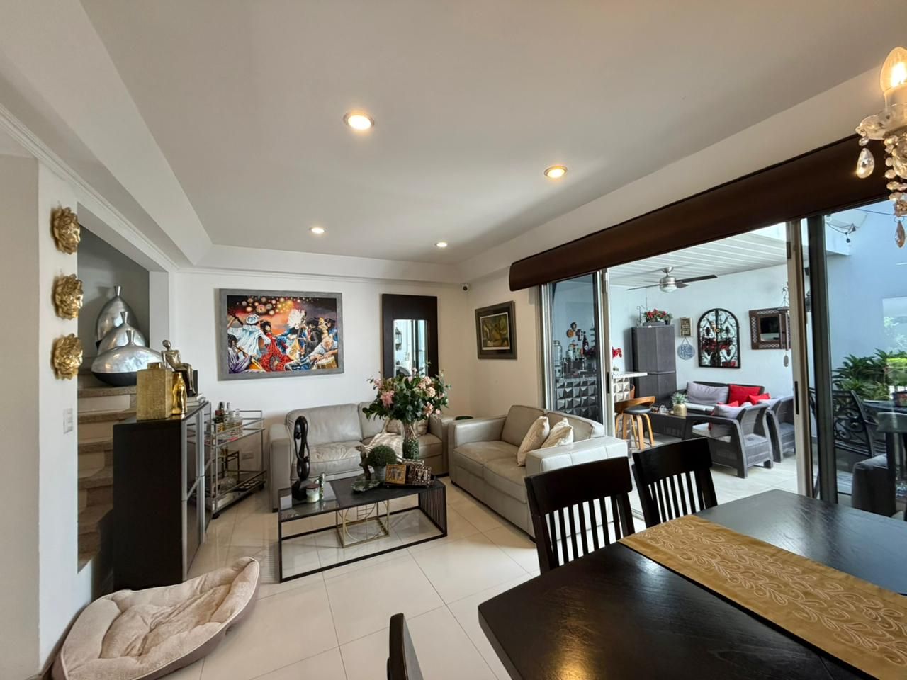 Casa espaciosa con Terraza Techada - Foto 3