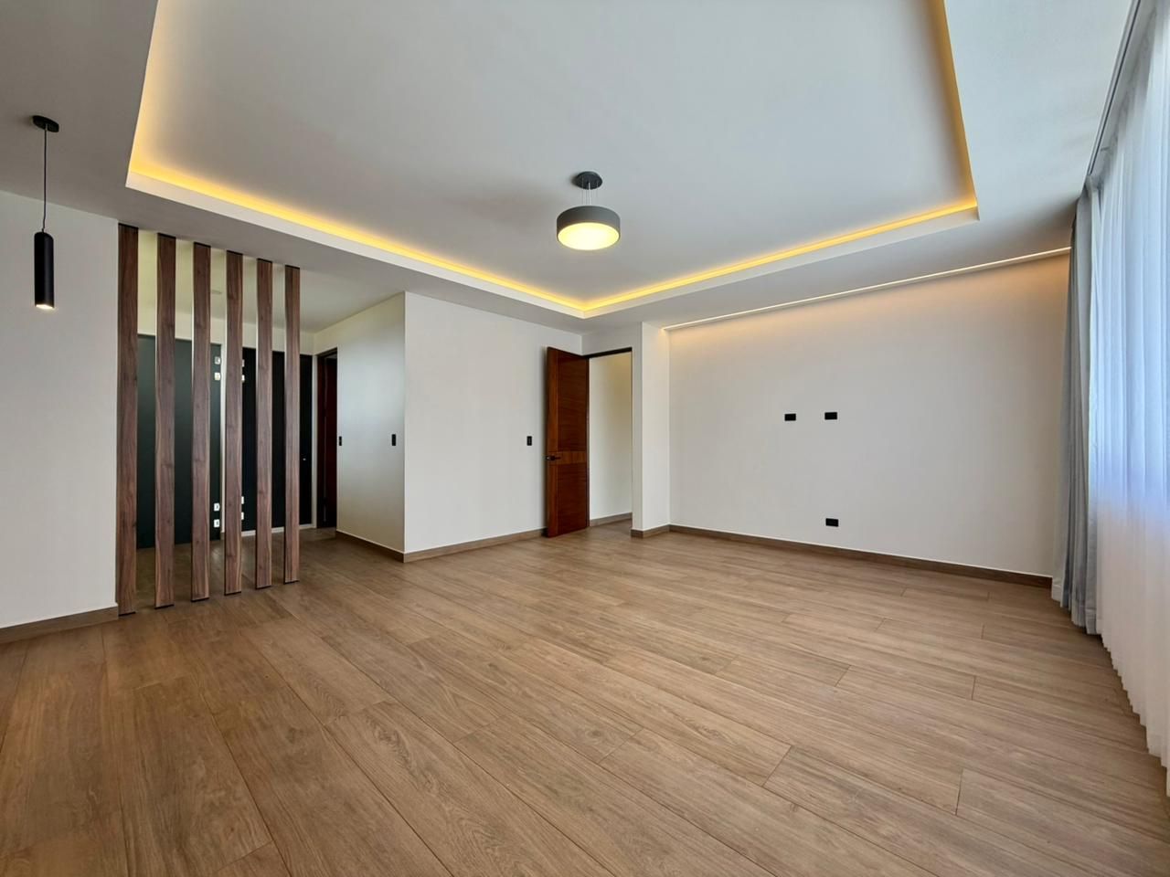 Casa de Lujo a Estrenar con grandes áreas verdes - Foto 6