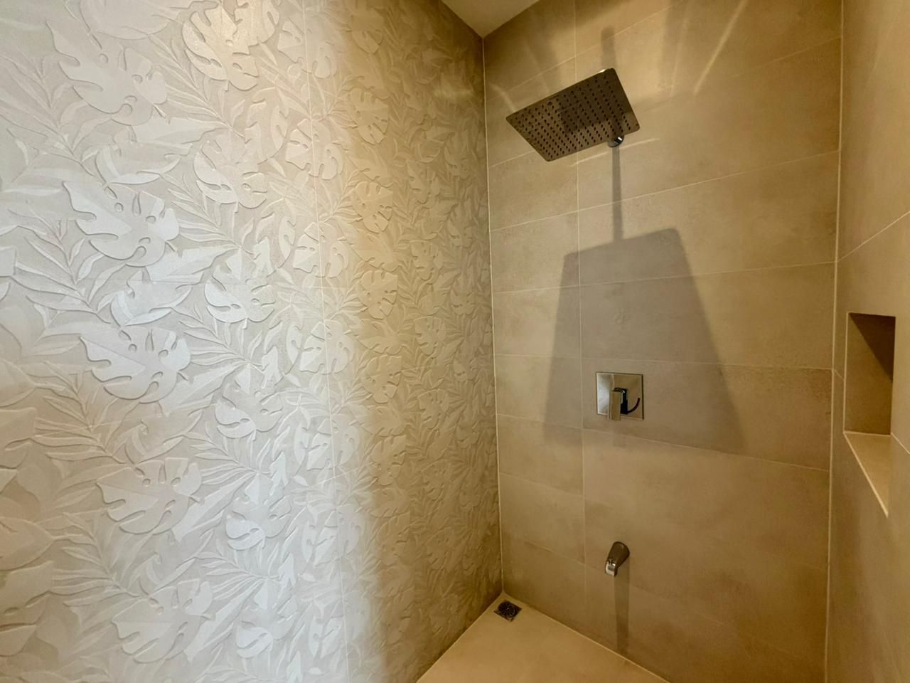 Casa de Lujo a Estrenar con grandes áreas verdes - Foto 15