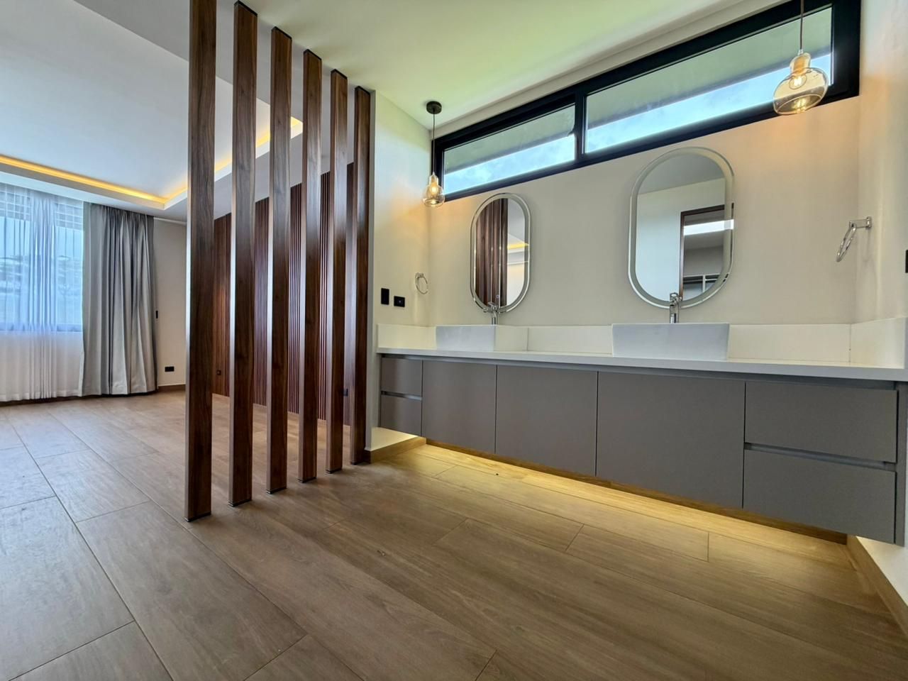 Casa de Lujo a Estrenar con grandes áreas verdes - Foto 7