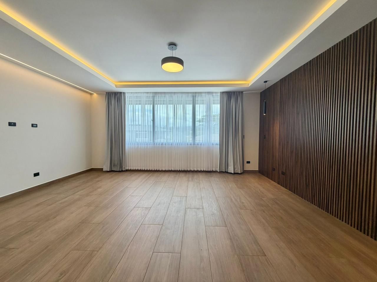 Casa de Lujo a Estrenar con grandes áreas verdes - Foto 11