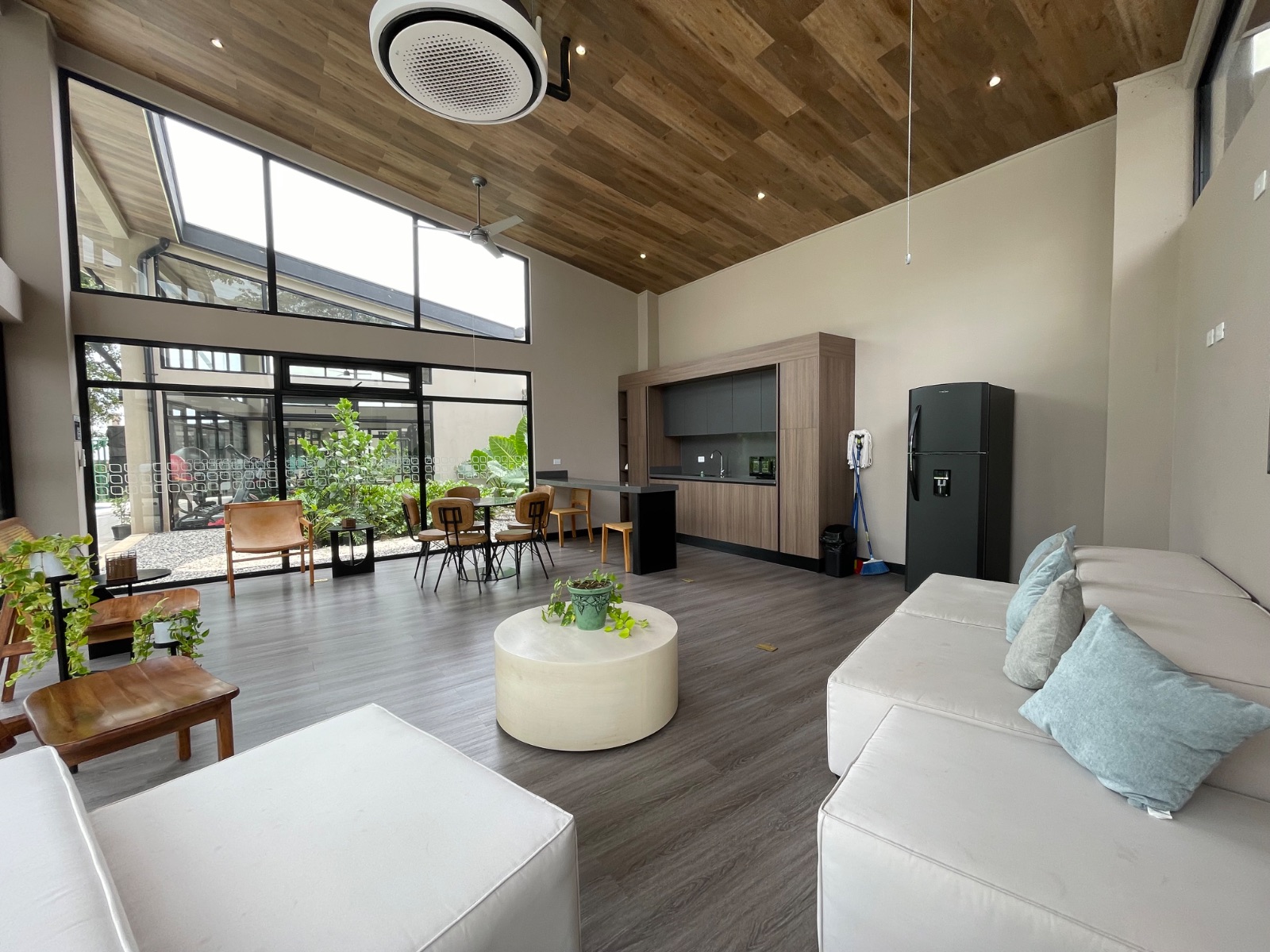 Hermosa casa contemporánea en condominio  - Foto 33