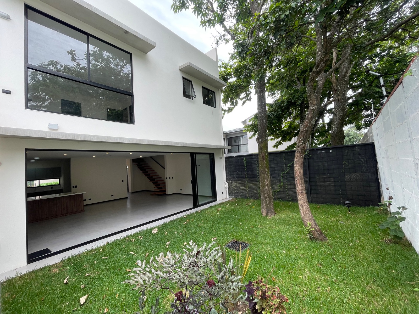 Casa contemporánea en condominio para alquiler - Foto 2