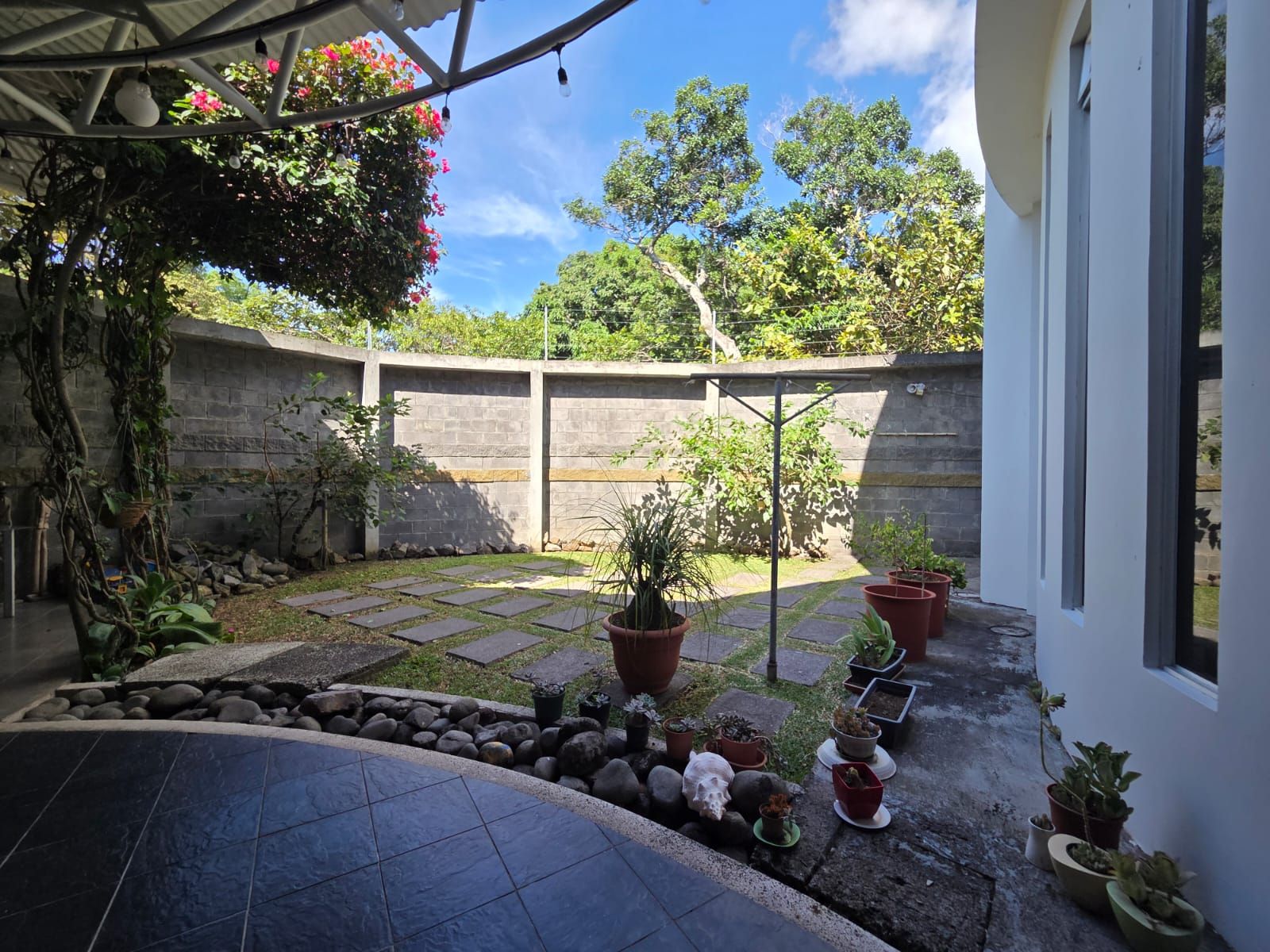 Casa con Arquitectura Moderna  - Foto 31