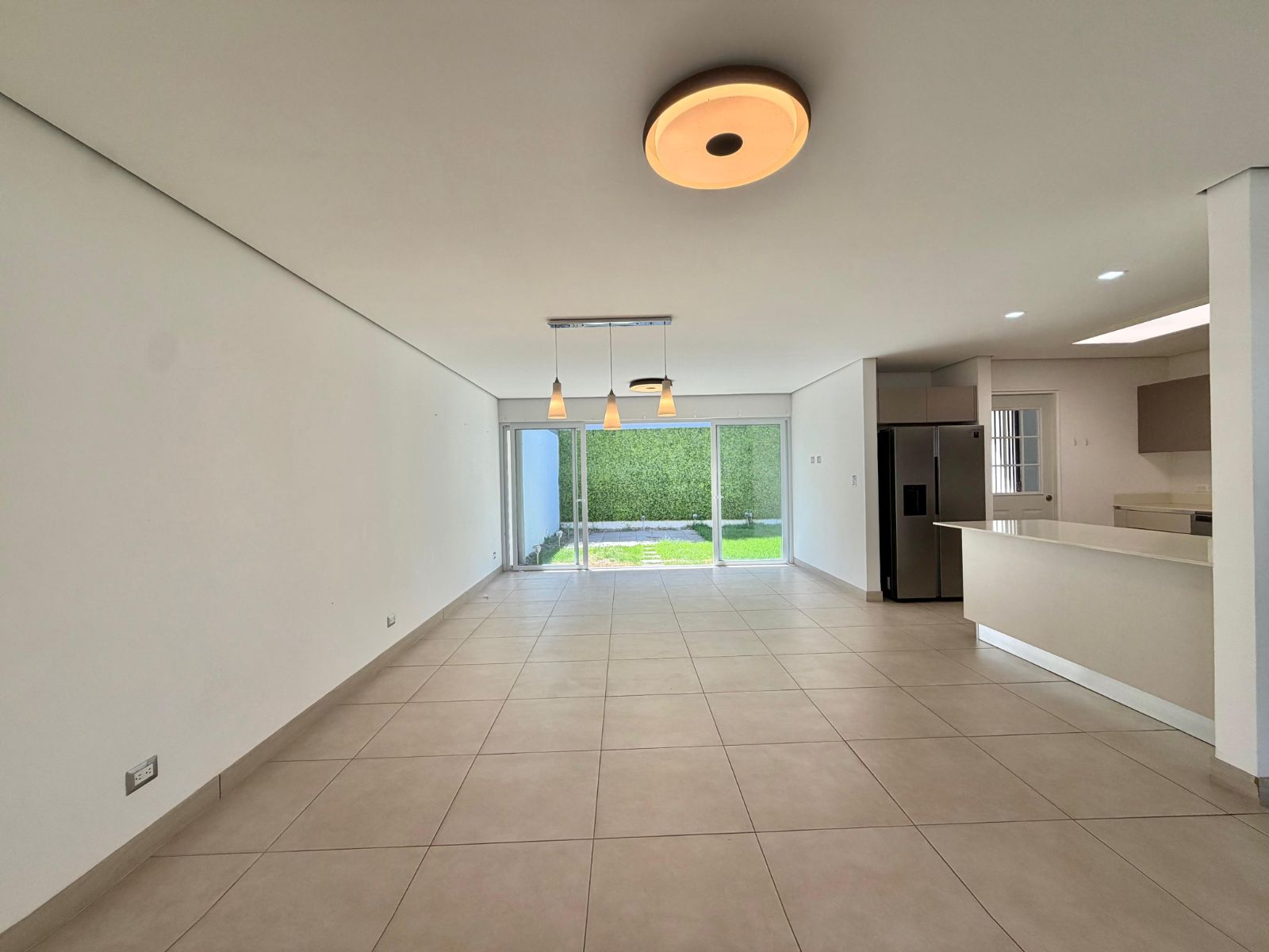 Casa amplia con linea blanca - Foto 3