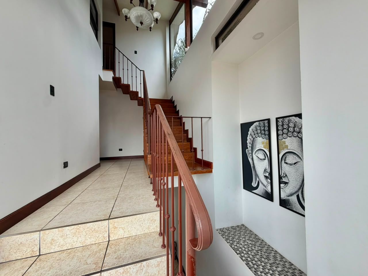 Casa totalmente Amoblada con 3 niveles y cuarto de servicio - Foto 10
