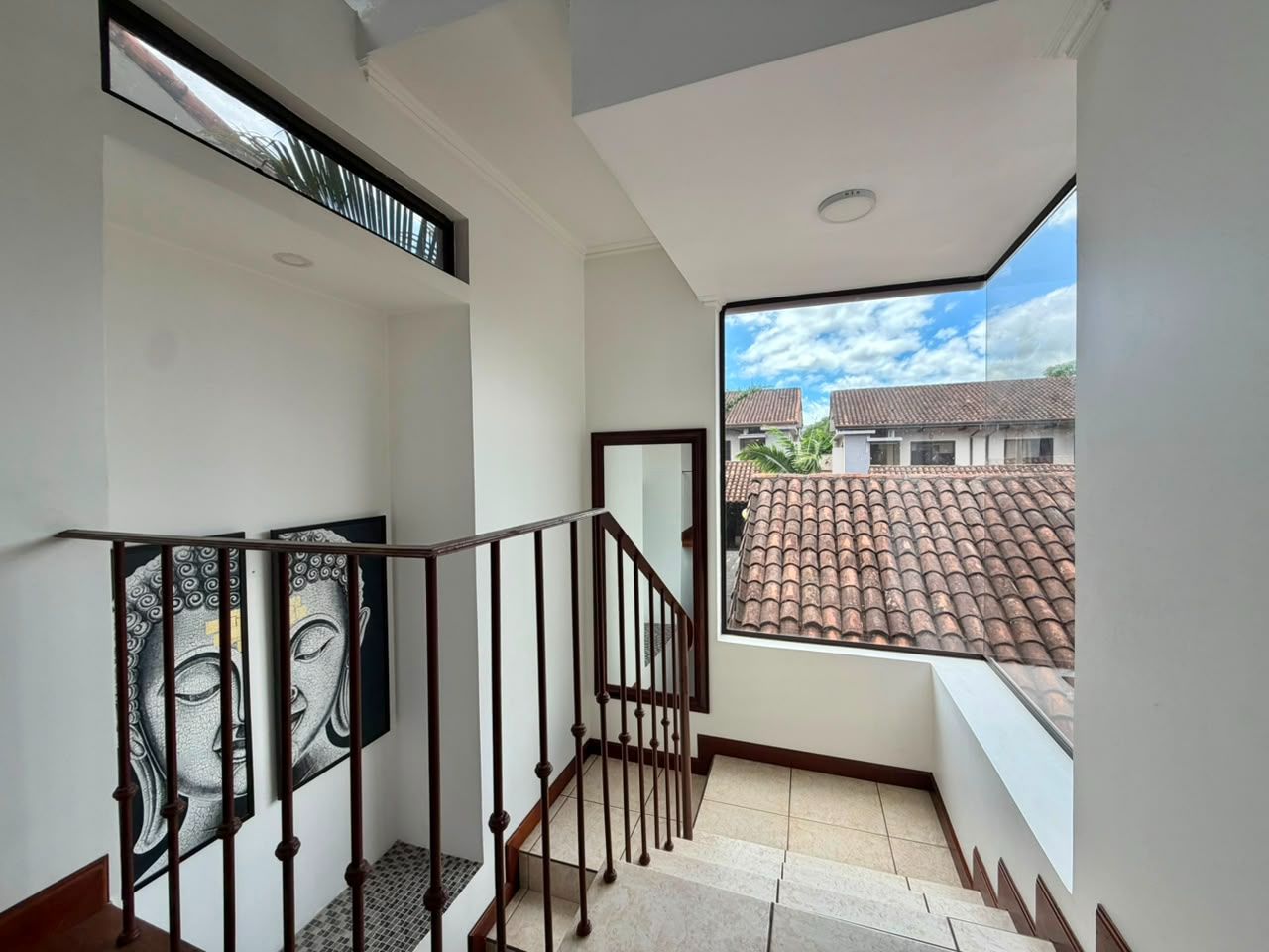 Casa totalmente Amoblada con 3 niveles y cuarto de servicio - Foto 16