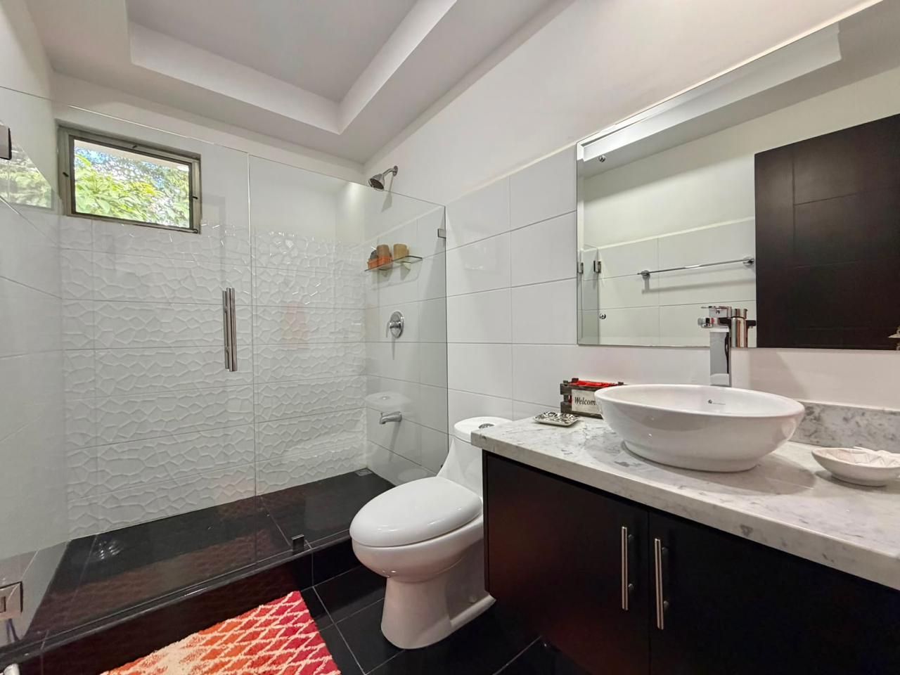 Casa moderna con muebles en alquiler en Santa Ana - Foto 16