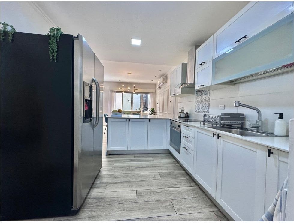 Casa Completamente Amoblada en Alquiler en Guachipelín de Escazú - Foto 6